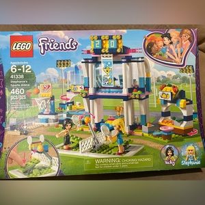 Kids Lego. Stephanie’s sports arena. 460 pcs